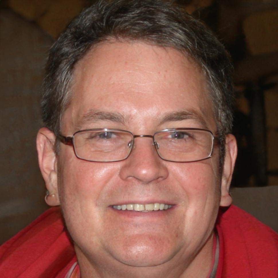 Лукас Вебер, ведущий специалист по финансовой безопасности